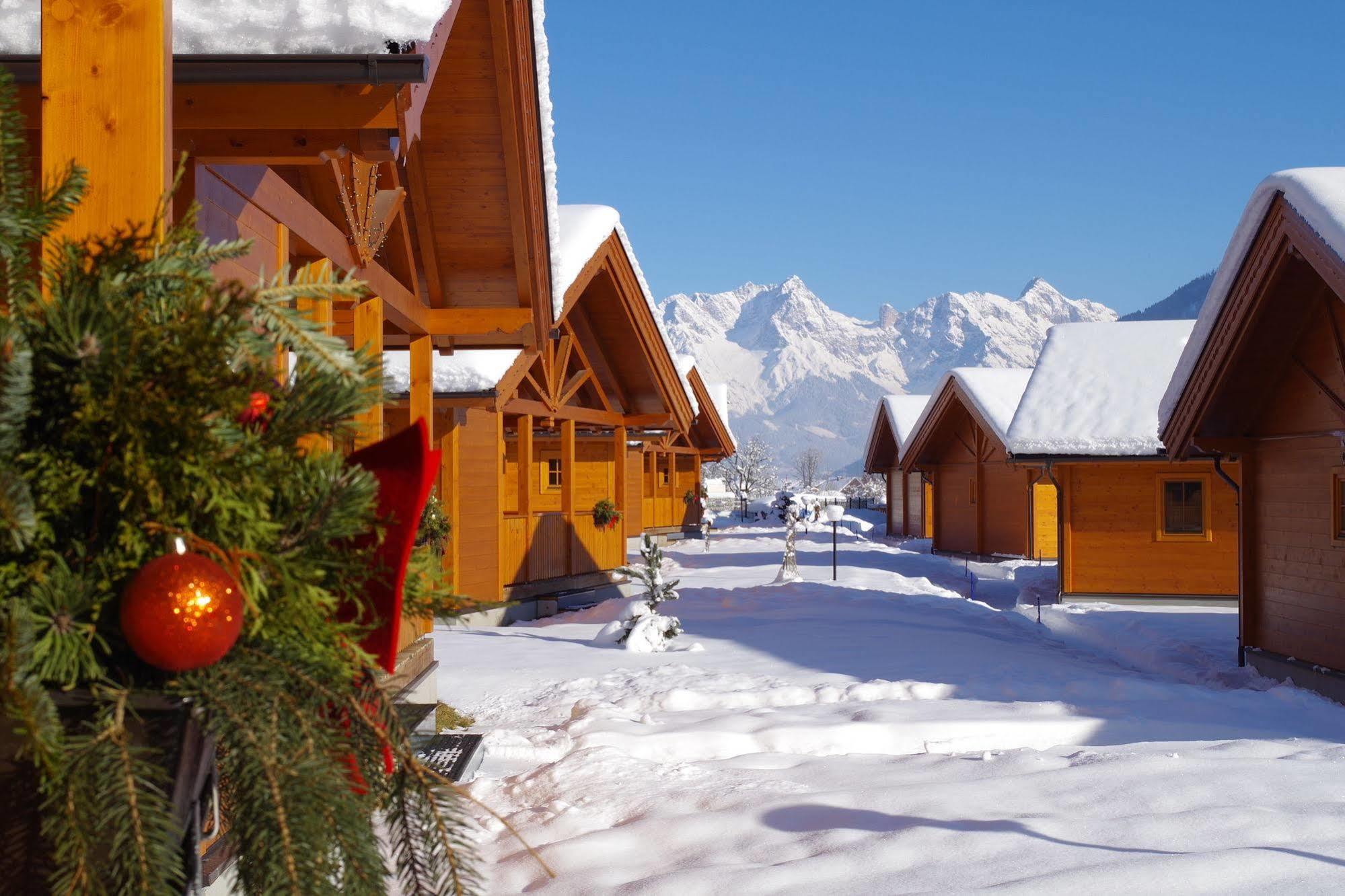 Chaletdorf Zellersee マイスホーフェン エクステリア 写真