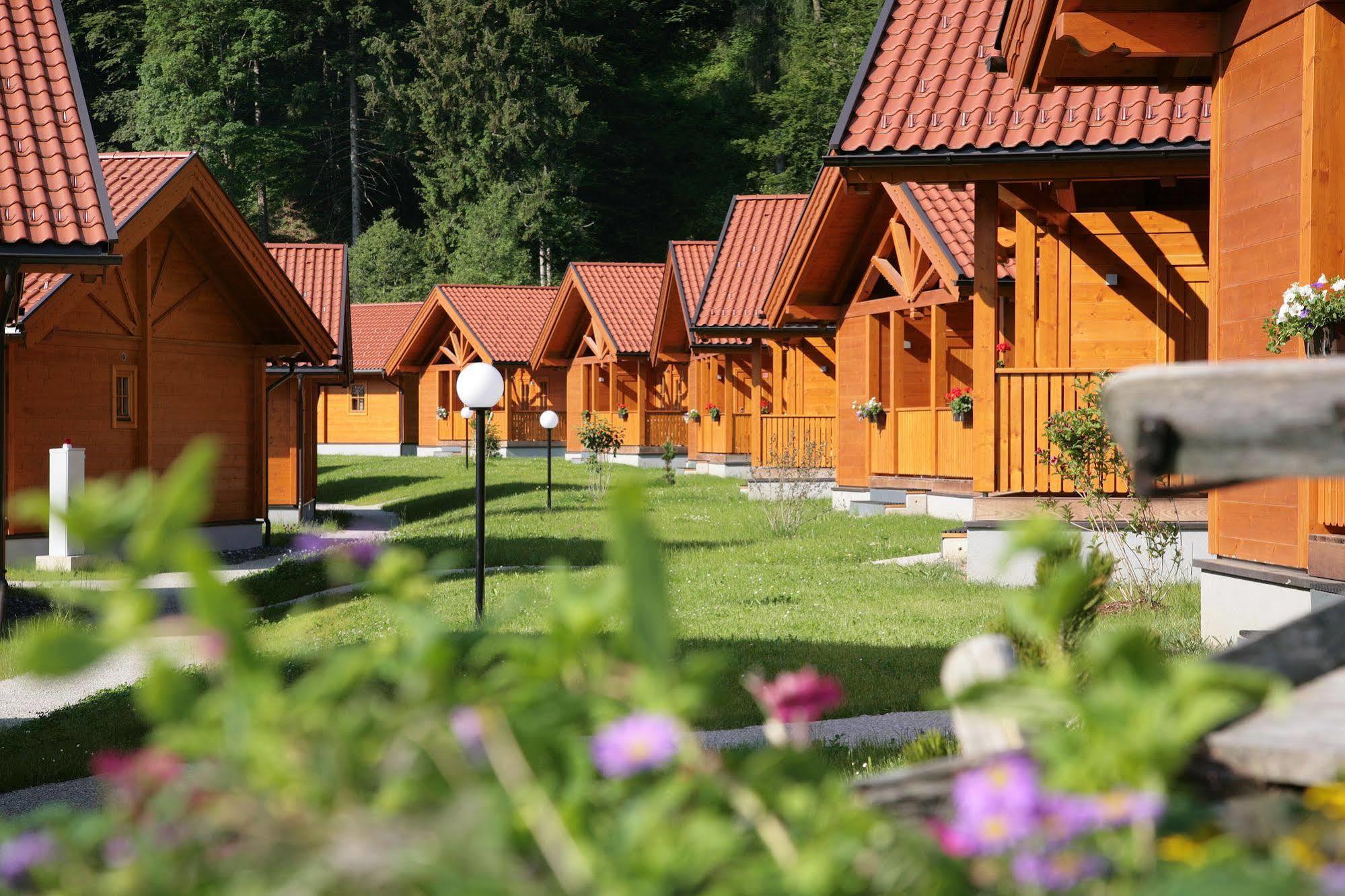 Chaletdorf Zellersee マイスホーフェン エクステリア 写真